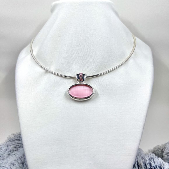 Jewelry - Pink Synthetic Cats Eye Jeweled Pendant 5” Diameter Silver Tone Necklace